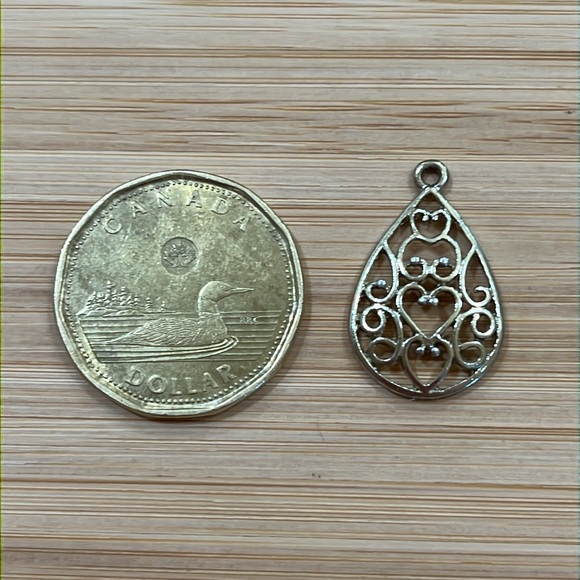 Victorian era inspired pendant - Picture 2 of 2